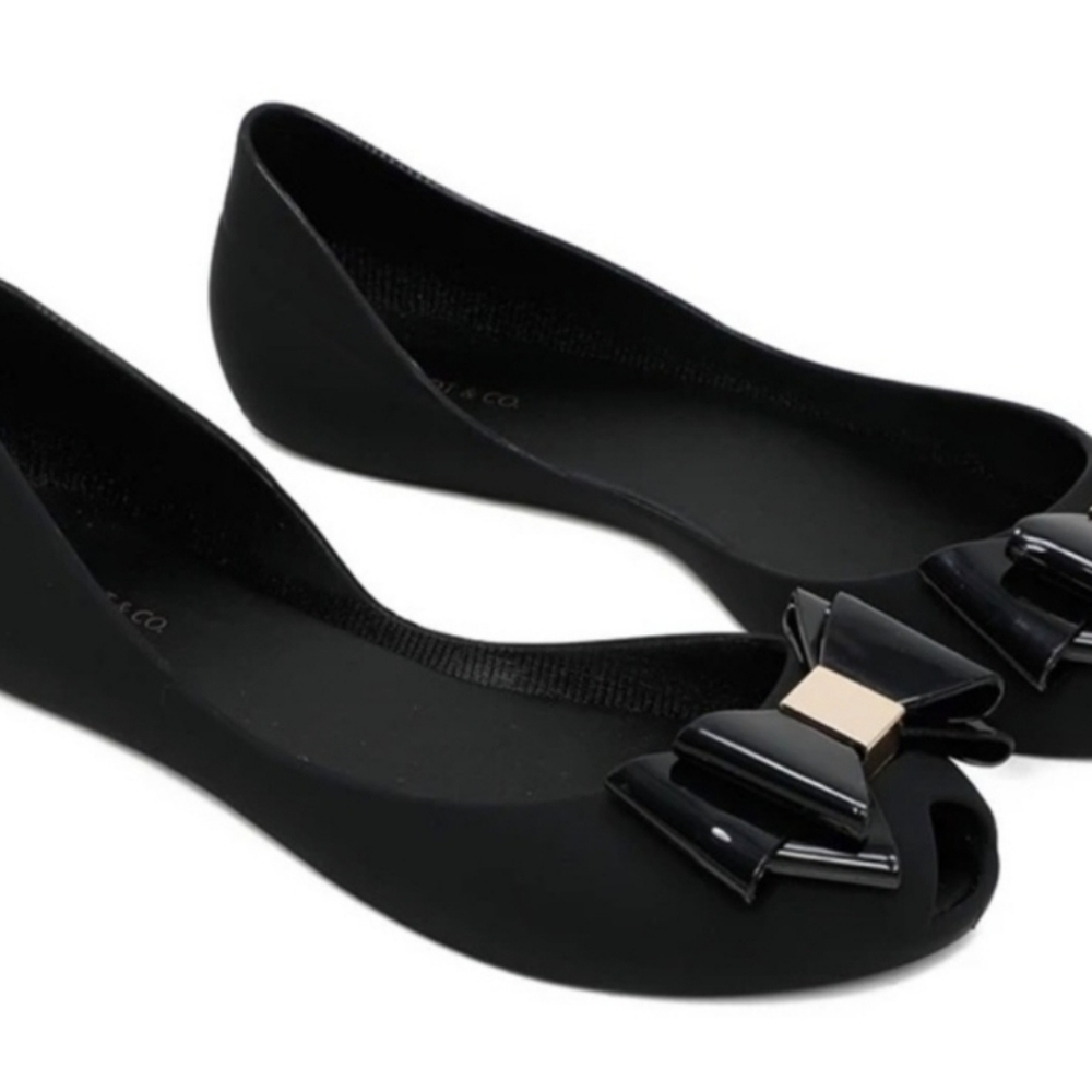 Milliot & Co. Ballerina flats